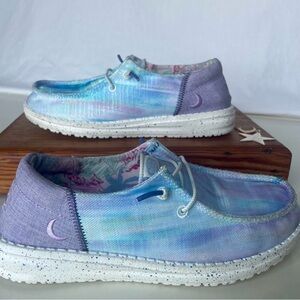 Hey Dude | Wendy Youth Funk | Celestial Iridescent Sparkle Tie-dye Moon | 3Y